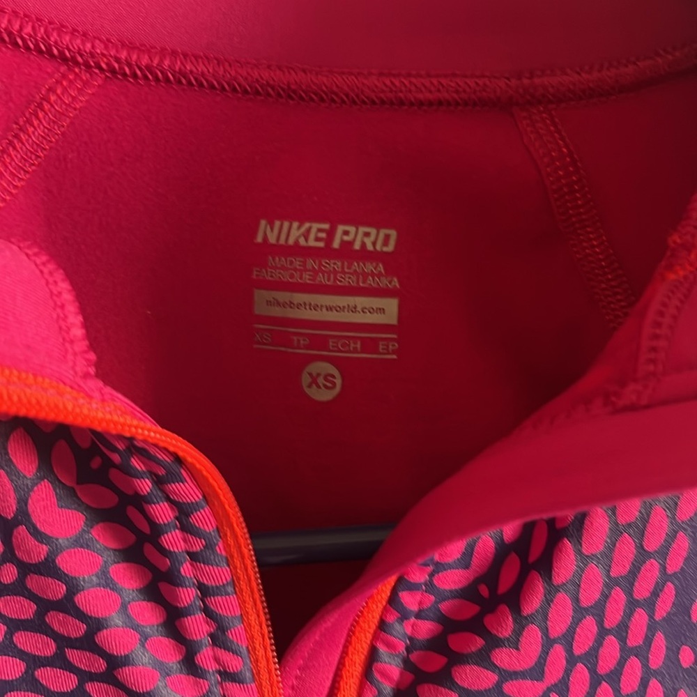 Nike sweater - Picture 3 of 4